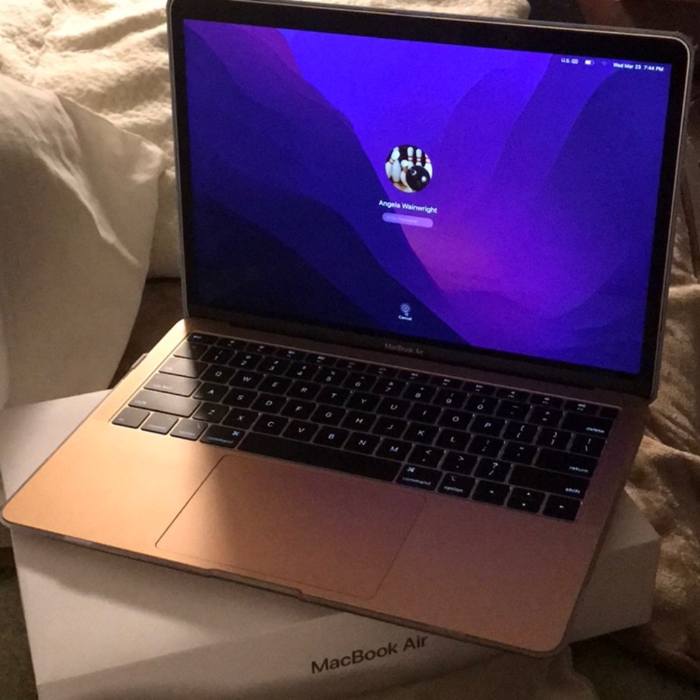 MacBook Air 13” + Free blue protective case